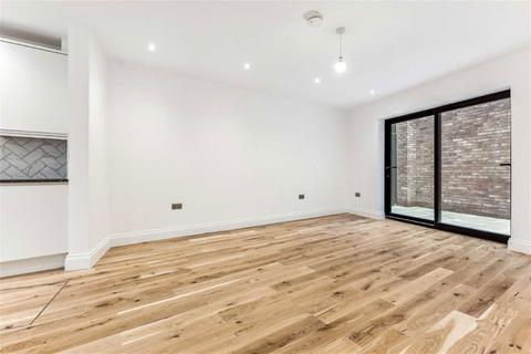 2 bedroom flat for sale, Askew Road, London W12