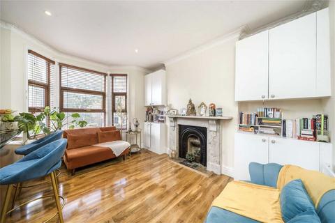 2 bedroom flat for sale, Askew Road, London W12