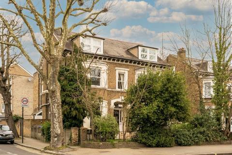 2 bedroom flat for sale, Uxbridge Road, London W12