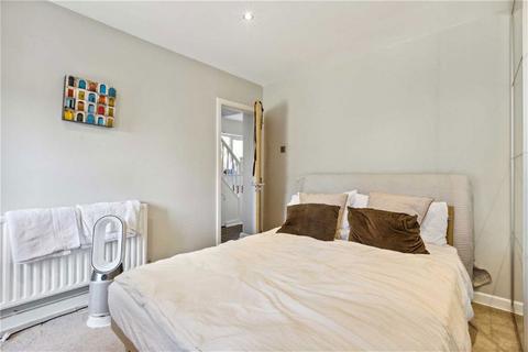 undefined, First Avenue, London W3