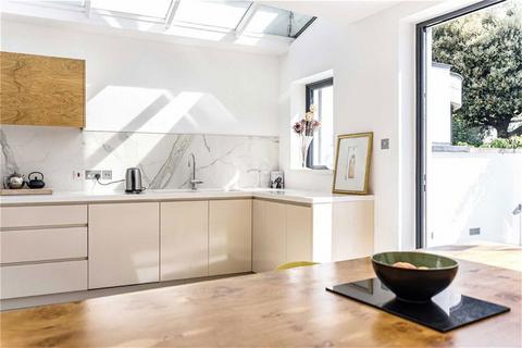 4 bedroom terraced house for sale, Percy Road, London W12