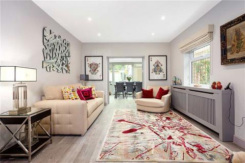 3 bedroom terraced house for sale, First Avenue, London W3