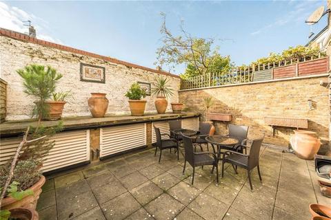 31 Hillgate Place, London, SW12 9ES