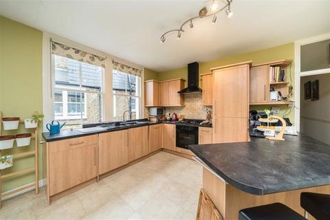 undefined, Yukon Road, London SW12