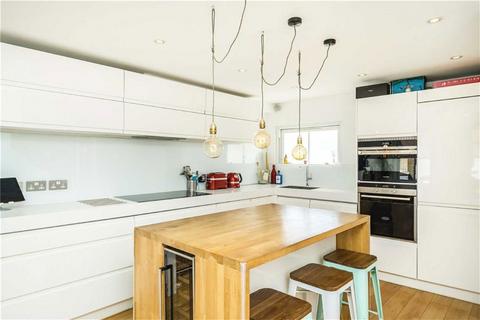 2 bedroom flat for sale, White Hart Lane, Barnes SW13