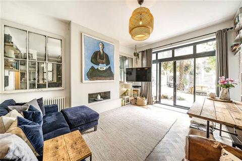 Upper Richmond Road, London SW15