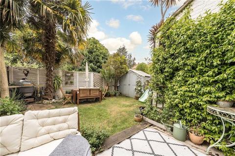 2 bedroom flat for sale, Upper Richmond Road, London SW15
