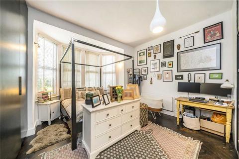 2 bedroom flat for sale, Upper Richmond Road, London SW15