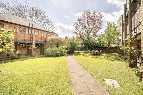 1 bedroom flat for sale, Cedars Court, London SW15