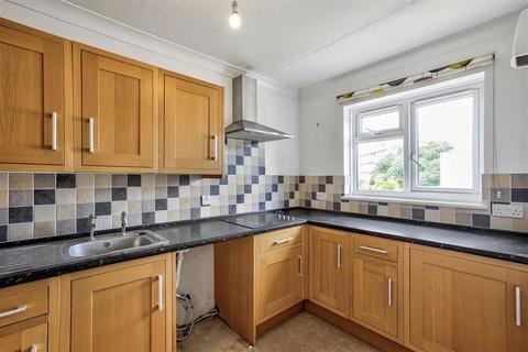 1 bedroom flat for sale, Cedars Court, London SW15