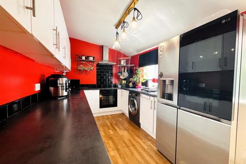 4 bedroom terraced house for sale, Kingsway, Goole