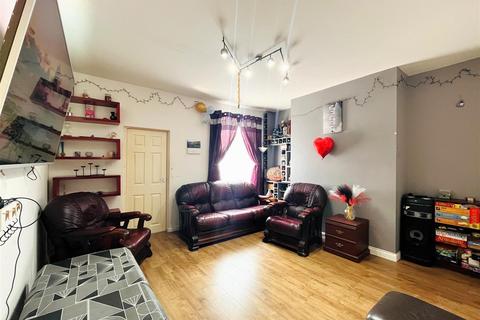 4 bedroom terraced house for sale, Kingsway, Goole