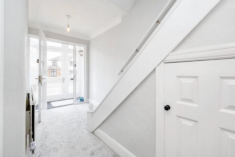3 bedroom detached house for sale, Woodlands Road, Romford, RM1