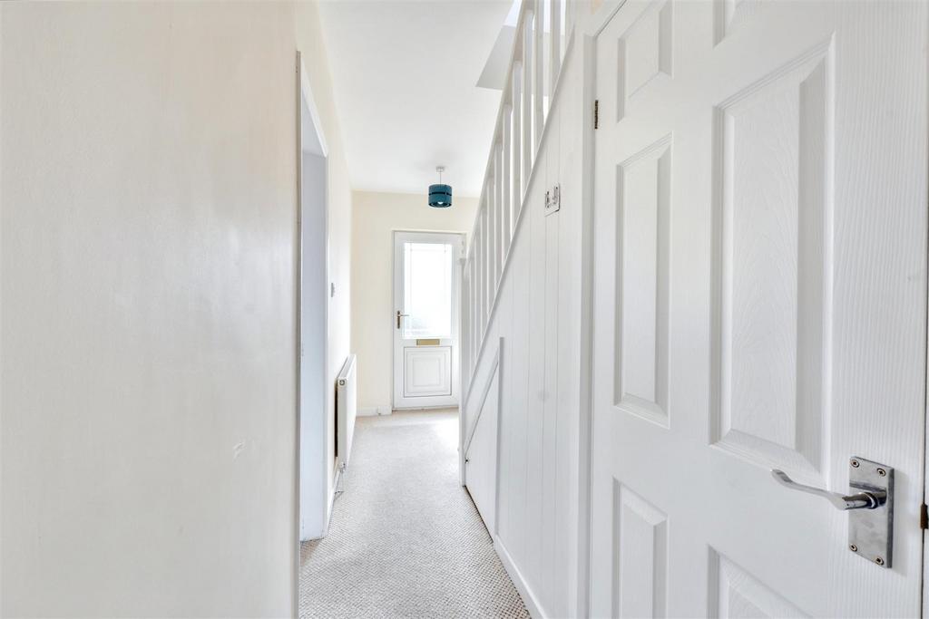 Hallway 1.jpeg
