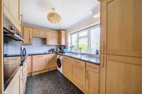 18 Churchfields, Kingsley, Bordon, GU35 9PJ