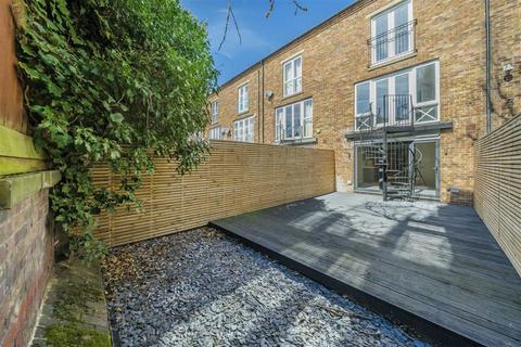undefined, St. Pauls Mews, London NW1