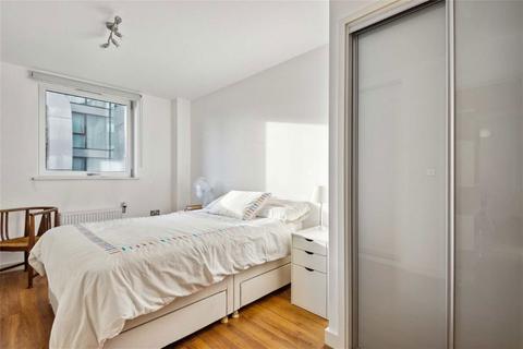 1 bedroom flat for sale, Aquarelle House, London EC1V
