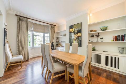 3 bedroom flat for sale, Elystan Street, London SW3