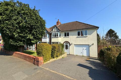 5 bedroom semi-detached house for sale