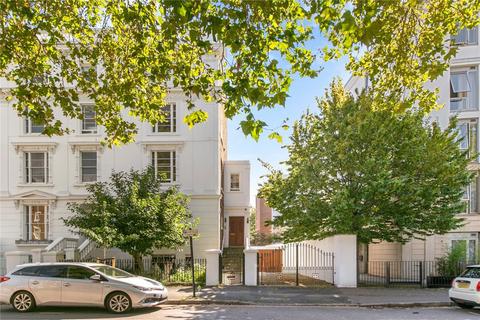 2 bedroom flat for sale, Grafton Square, London SW4