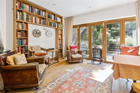 2 bedroom flat for sale, Grafton Square, London SW4