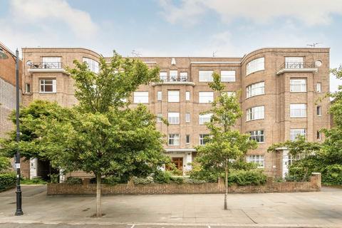 Trinity Close, London SW4