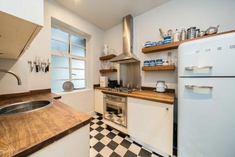 1 bedroom flat for sale, Trinity Close, London SW4
