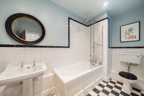 1 bedroom flat for sale, Trinity Close, London SW4