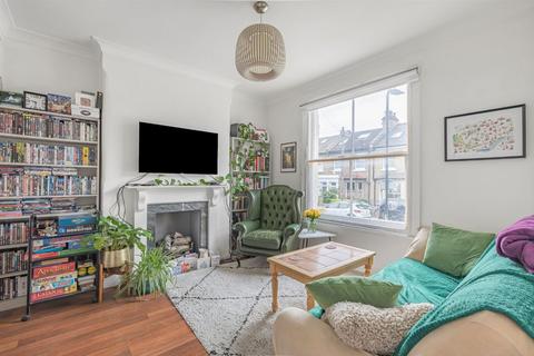 2 bedroom maisonette for sale, Saville Road, London W4