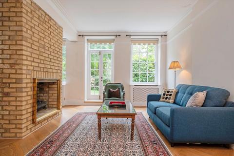 3 bedroom flat for sale, Coleherne Court, London SW5