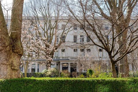 2 bedroom flat for sale, Earls Court Square, London SW5