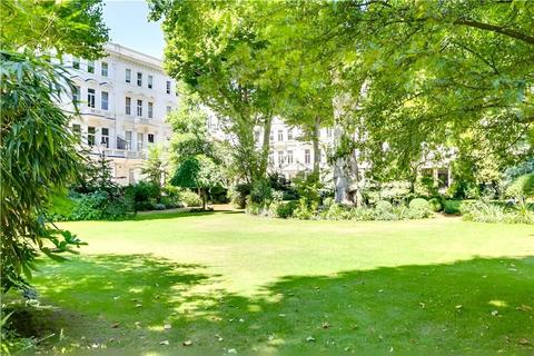 2 bedroom flat for sale, Earls Court Square, London SW5