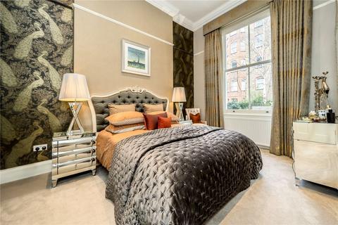 1 bedroom flat for sale, Nevern Square, London SW5
