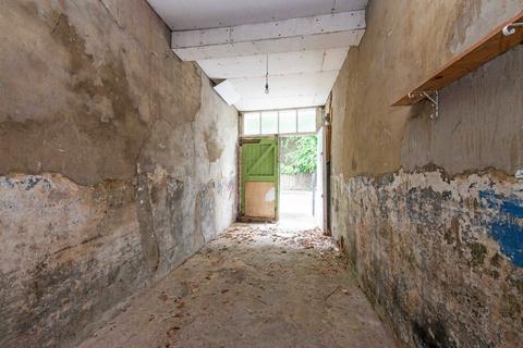 Studio for sale, Maxwell Road, London SW6