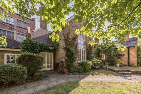 undefined, The Lycee, London SE11