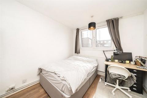 3 bedroom flat to rent, Vantrey House, London SE11