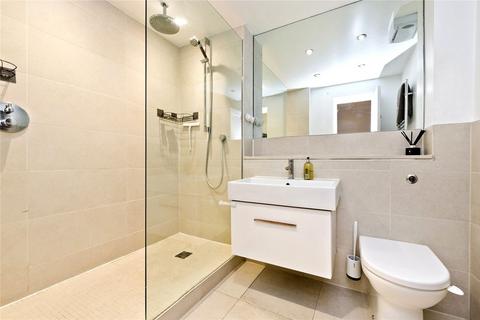 2 bedroom flat to rent, Kensington Court, London W8