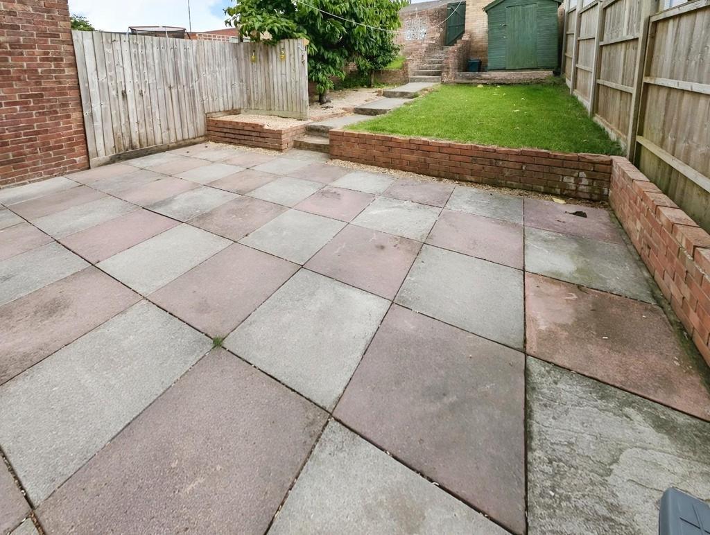 69b09180-garden 201.jpg