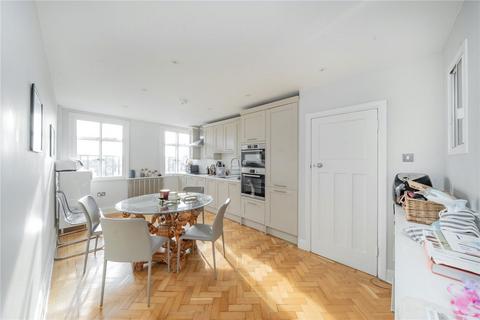 3 bedroom flat for sale, Baker Street, London NW1
