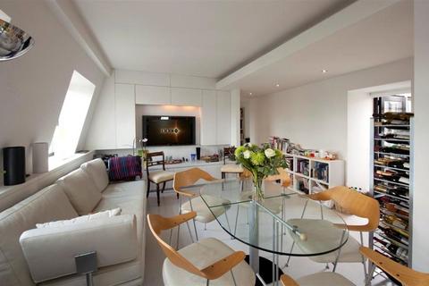3 bedroom flat for sale, Portland Place, London W1B