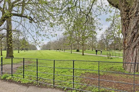 2 bedroom flat for sale, Princess Court, London W2