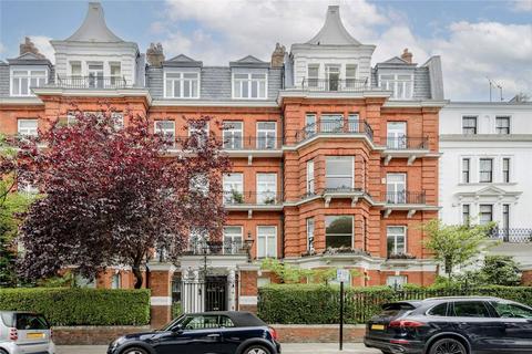 Hereford Mansions, London W2