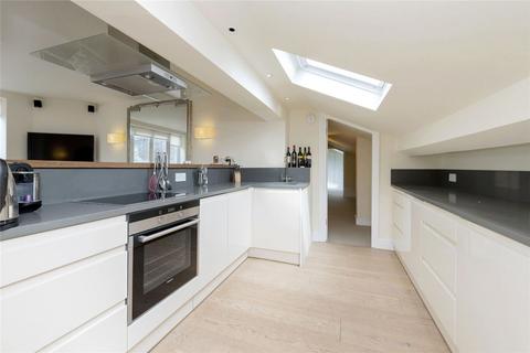 3 bedroom flat for sale, Hereford Mansions, London W2