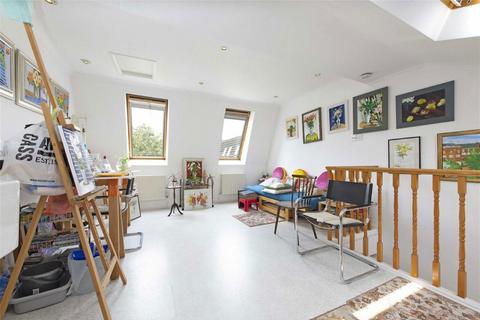 3 bedroom maisonette for sale, St. Andrews Square, London W11