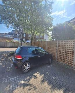 20 Blake Close, London, W10 6AY