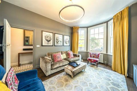 17 Finstock Road, London, W10 6LT