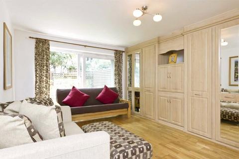 undefined, Bartle Road, London W11