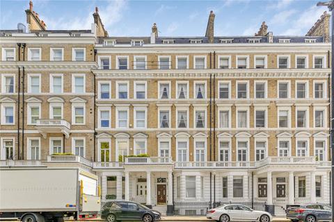 Queen's Gate Gardens, London SW7