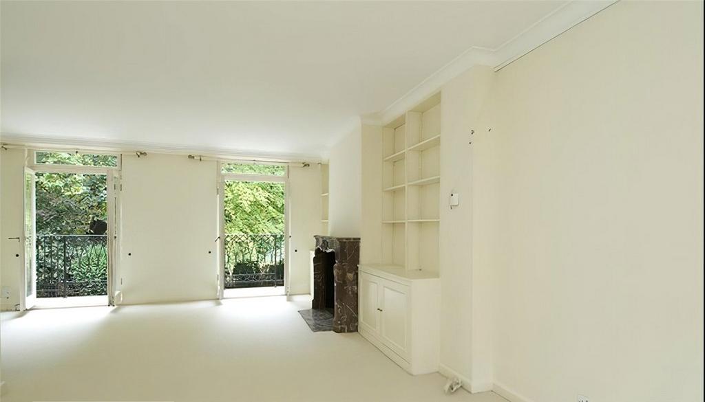 Living room, fireplace