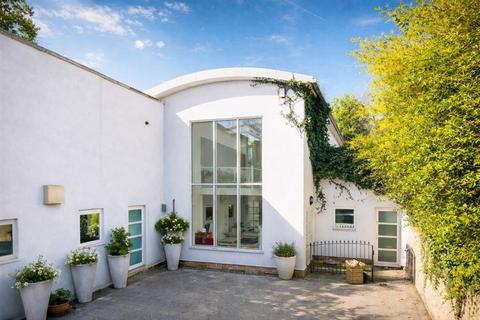 undefined, Trinity Crescent, London SW17